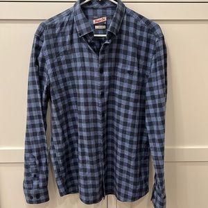Johnnie-O Hangin’ out tonal blue flannel shirt. Men’s medium.